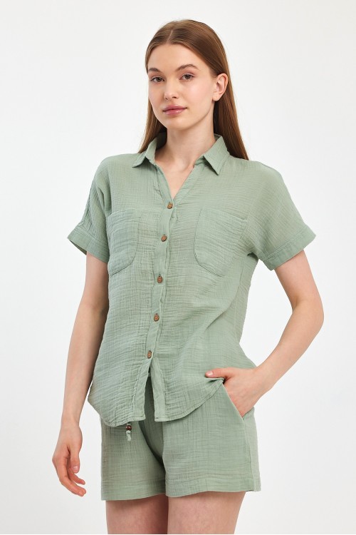Kadın Müslin Yakalı Kısa Kol Çift Cepli Çağla Yeşili Gömlek